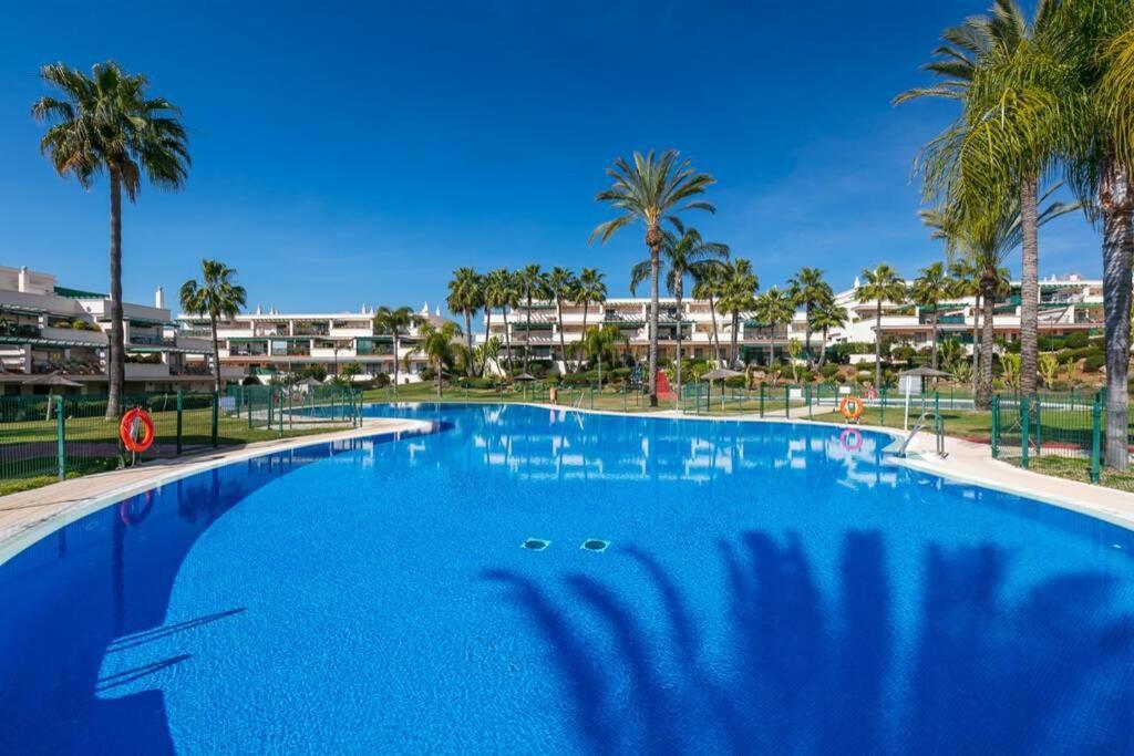 Apartment Stunning Next To Puerto Banus Marbella