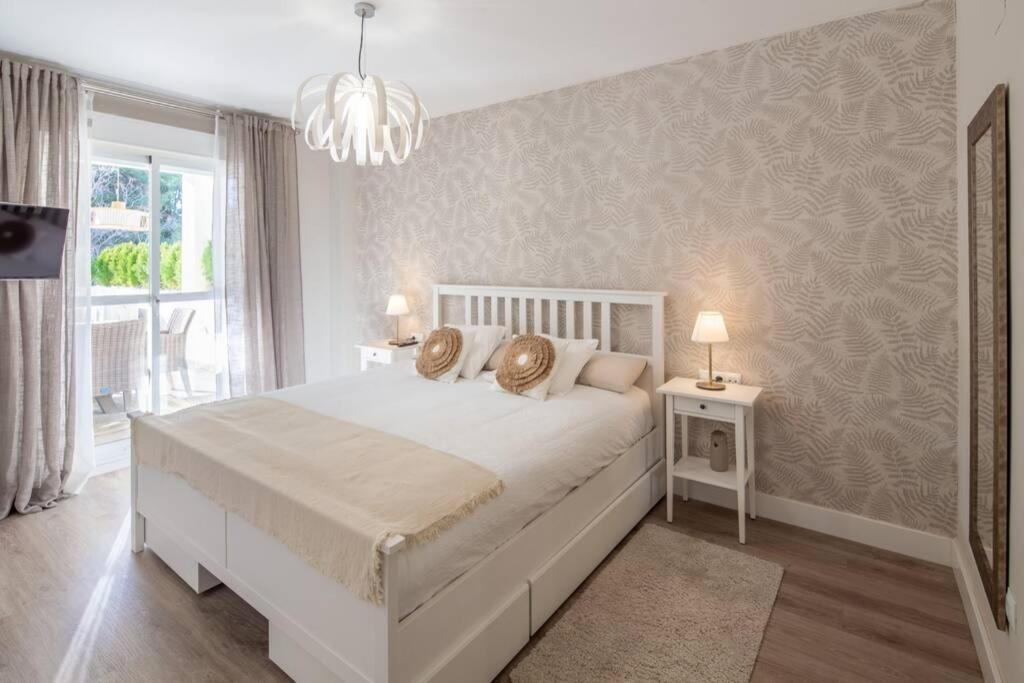 Stunning Next To Puerto Banus Apartment Marbella
