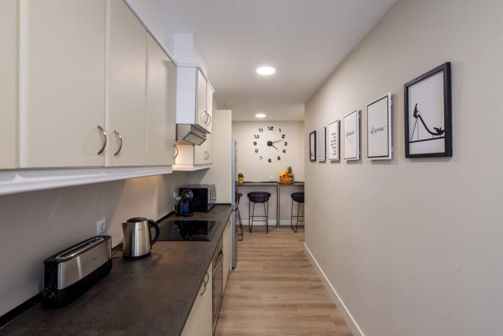Apartment Stunning Next To Puerto Banus Marbella
